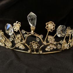 Crown Glass Rhinestones Color Gold ,new No Tags
