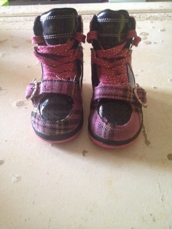 Toddler girls apple bottom boots