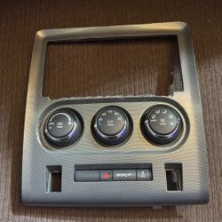 Dodge Challenger 11-14 Auto Temperature Control Panel W/Radio Trim
