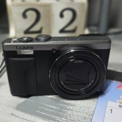 Lumix DMC ZS60 Digital Camers
