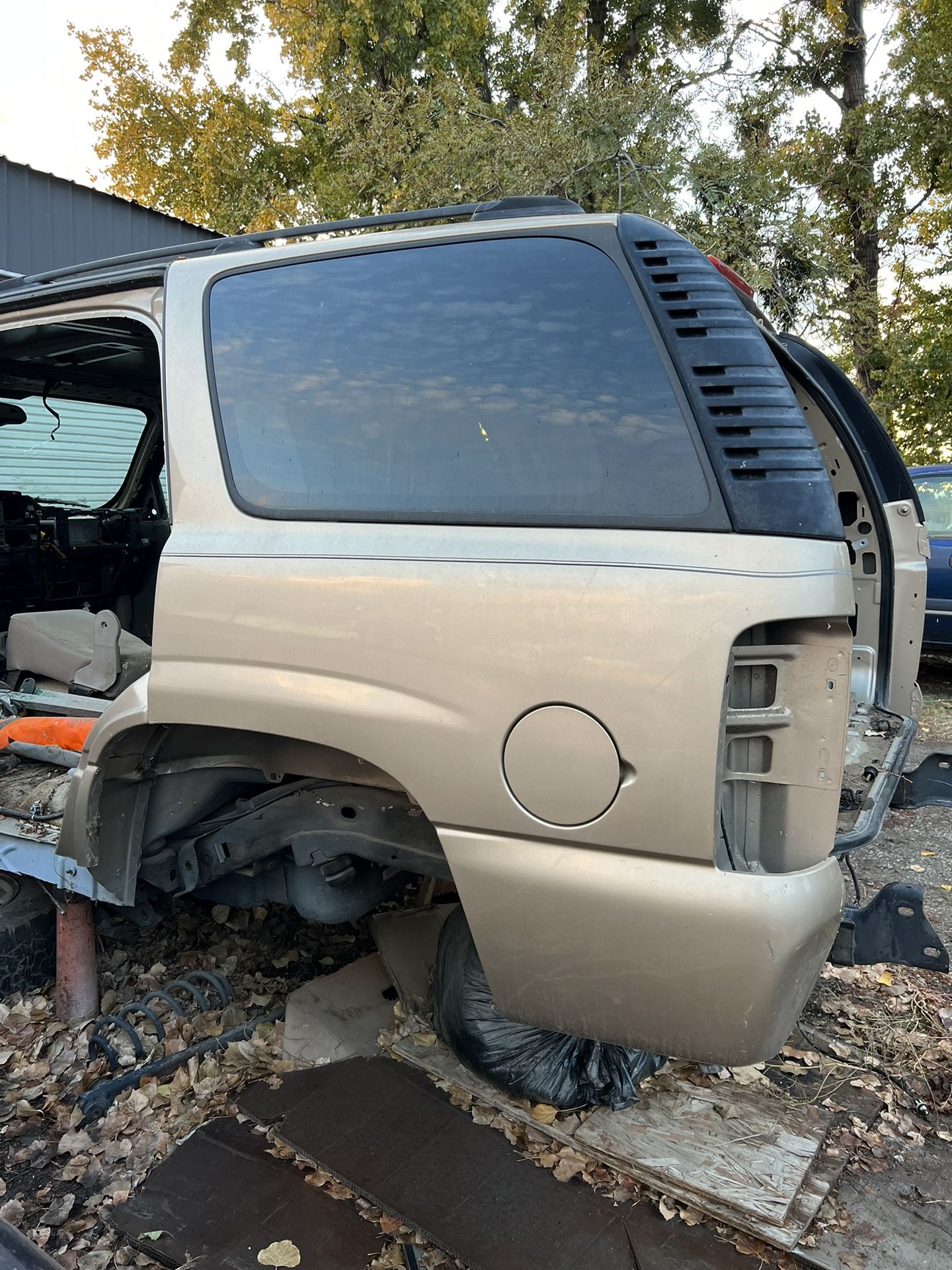 2004 Tahoe Quarter Panels 