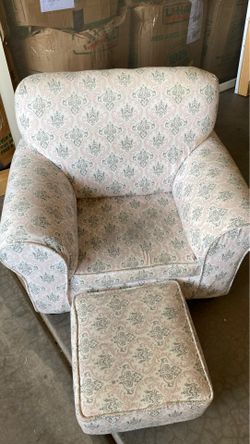 Magnolia furniture loveseat