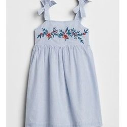 Gap Floral Embroidered Dress ( size 3T )