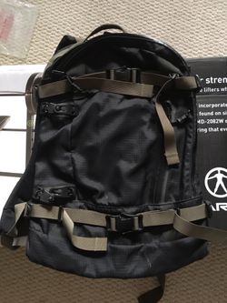 “Burton” AK series snowboarding backpack