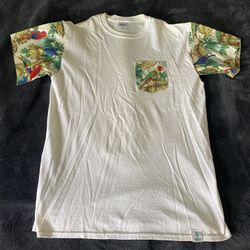 Men’s Shirt Size M Floral Birds Pocket T Shirt 