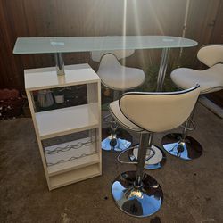 White Glass Top Bar With 3 White Stools