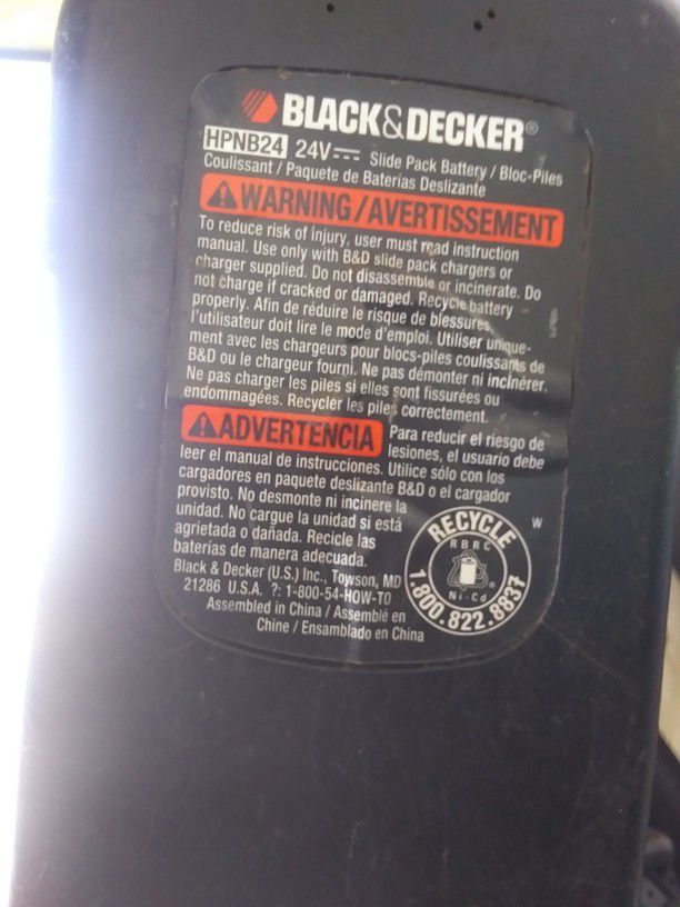 Black & Decker 24volt NST1024 Weed Eater With Battery for Sale in