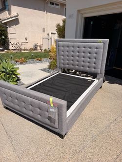 Queen size bed & box spring