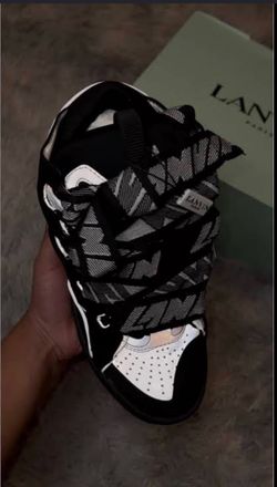 Lanvin curb