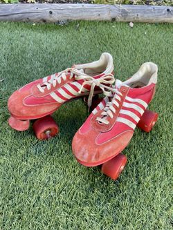 Vintage roller skate sneakers style