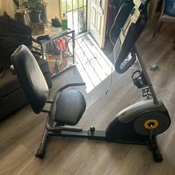 Golds Gym Cycle Trainer 400RI Exercise Machine