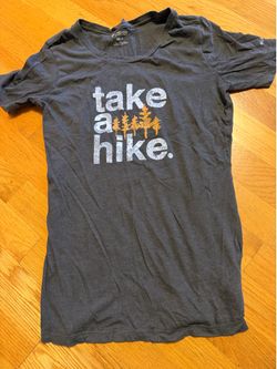 Columbia “Take a Hike” Tee - women’s XS