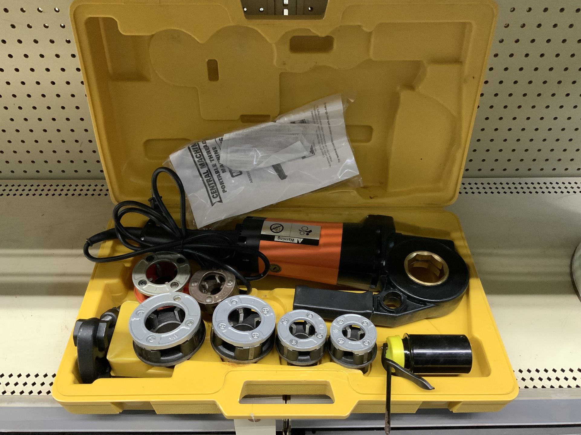 Central Machinery - Corded Portable Threading Machine (41876) - W/Hard Case.