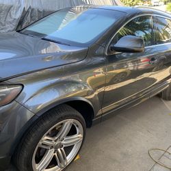 Audi Q7 2014 Parts