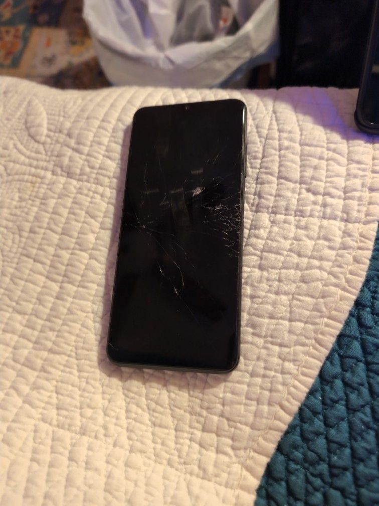 Samsung Galaxy A03 Still Works Broken Phone (Offer?)