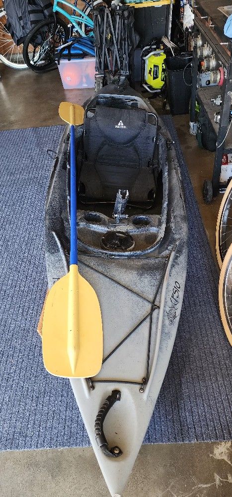 Ascend FS10 Sit-in Fishing Kayak 