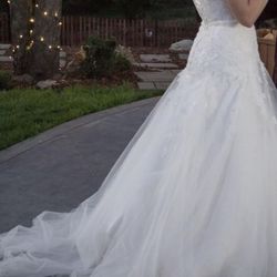 Wedding dress