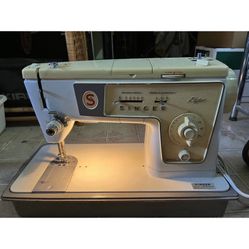 Singer Sewing Machine