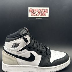 Jordan 1 Retro High OG Bleached Coral (GS) Sz. 5.5Y