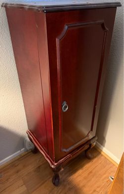 Jewelry armoire 4’ x 2’