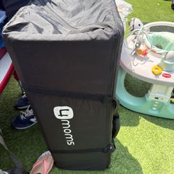 4 Moms Playpen
