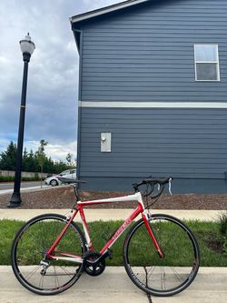 Trek 1.5 Road Bike – 56cm, Carbon Fork, Shimano Tiagra