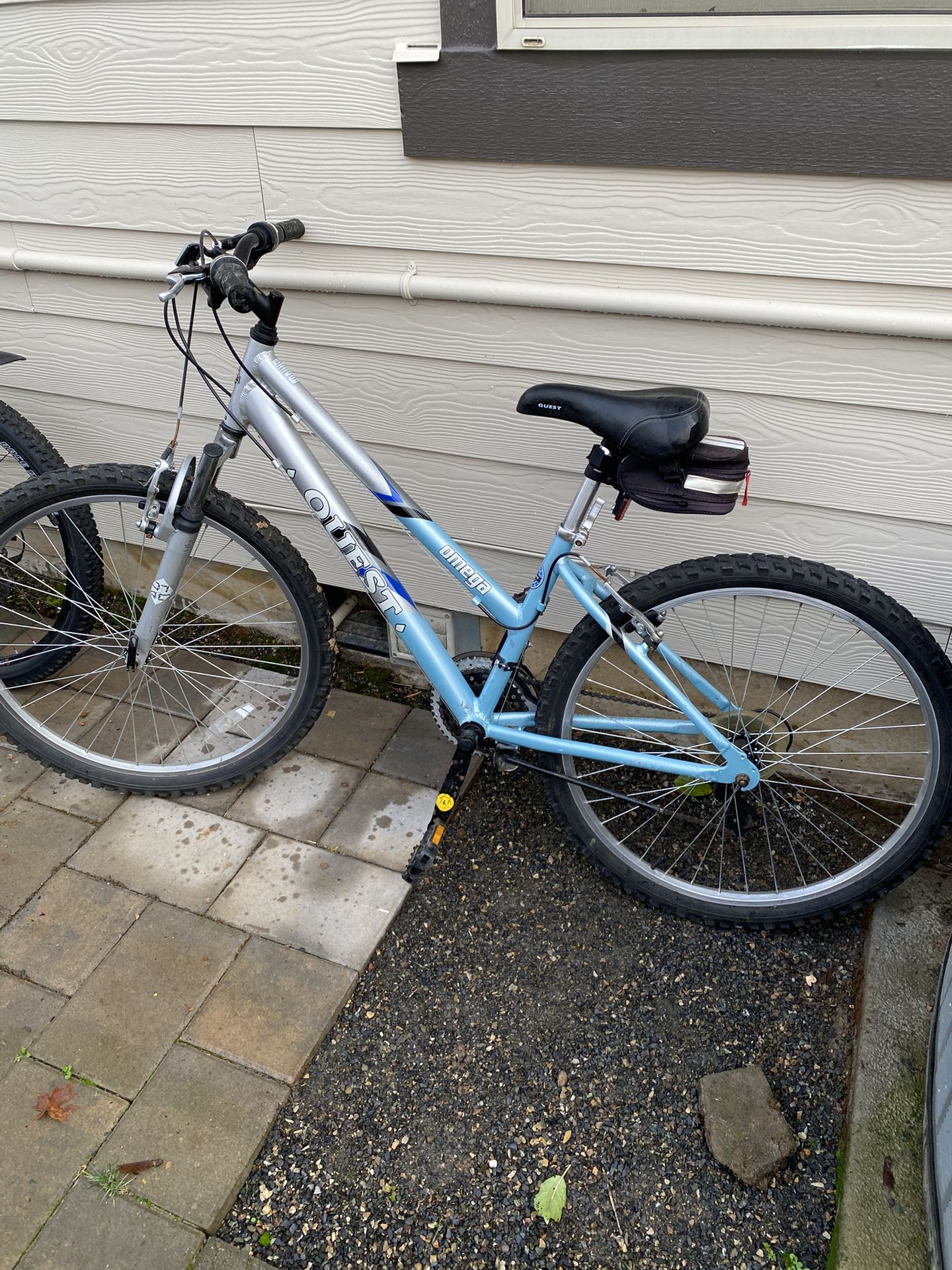 Mountain Bike. Girls Hard Tail. Used