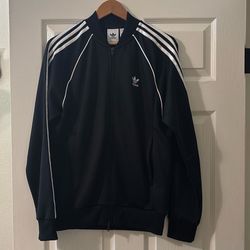 Men’s Classic M Adidas Jacket LIKE NEW 