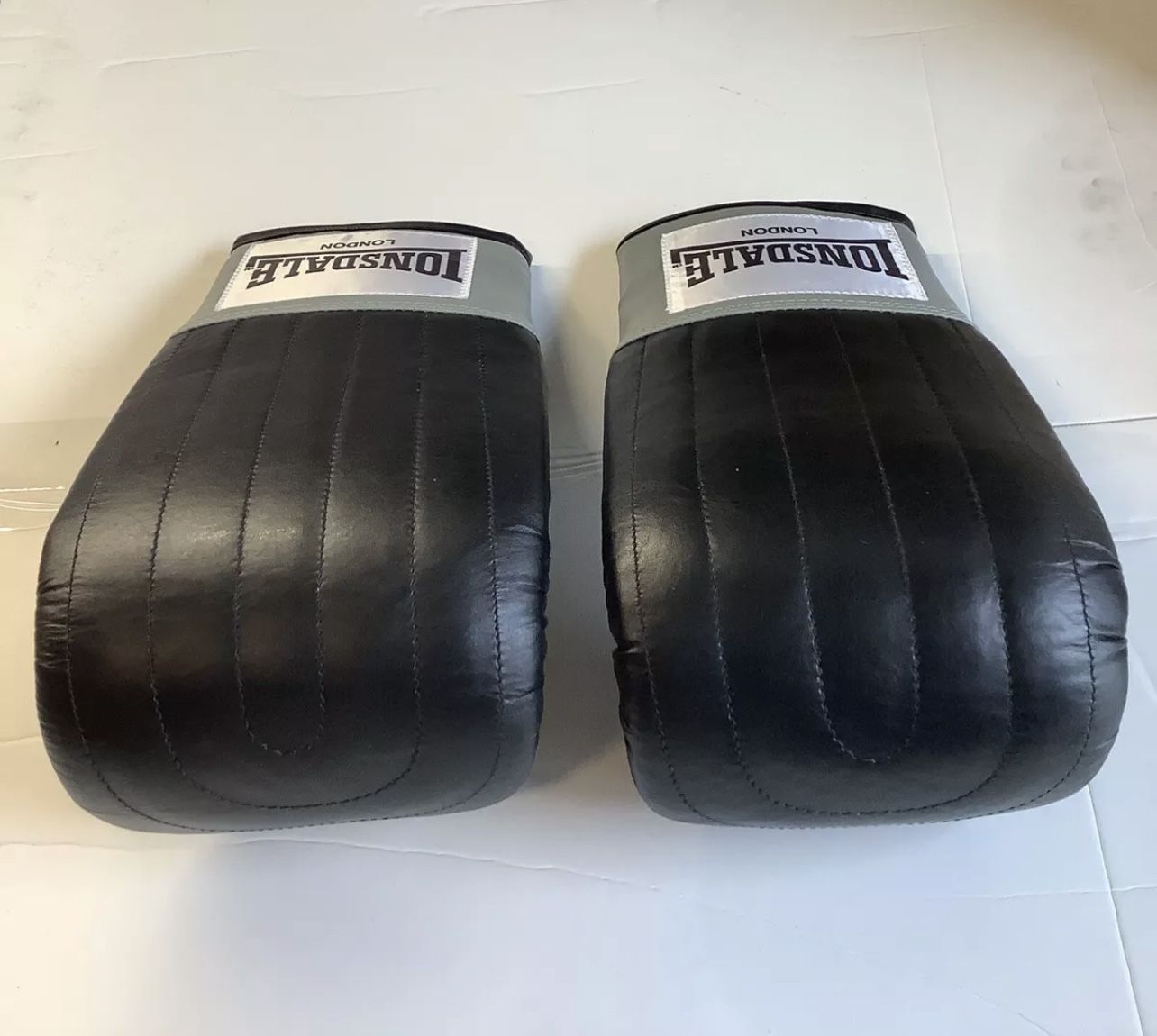 Boxing Gloves🥊For Men Women 🔥🔥Training Pro Punching 🔥🔥Heavy Bag Mitt🔥🔥