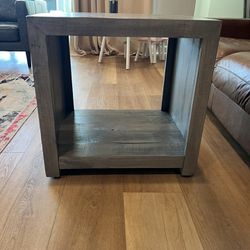Excellent Like New Grey End Table Set Of 2