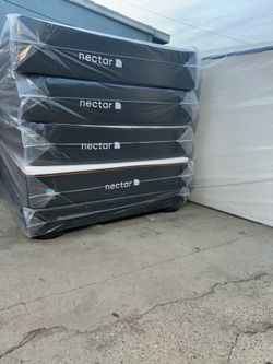 ☎️📲📞call or Tex (213)713-74-89      Nectar Mattress.             Nectar Premier twin  Size  - 13" Memory Foam Mattress     New Mattress in a plastic