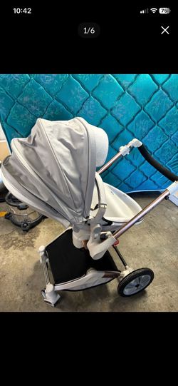 LOW PRICE MOVING- $1100 RETAIL HOT MOM UNISEX STROLLER