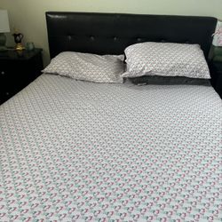 Queen Bed With Mattres