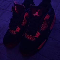 Jordan 4 Red Thunder 