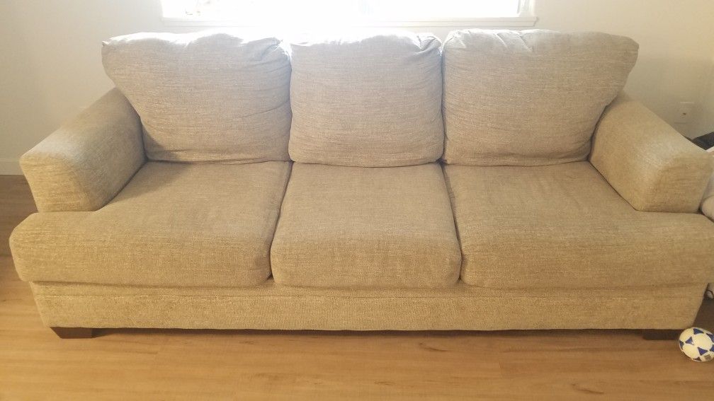 Very Nice Couch(no Stains,no Dips,no Rips)Cushions Velcro Stick 2 Couch Base