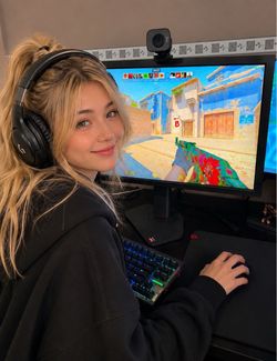 Benq Zowie 600 HZ  Gaming Monitor PC Computer