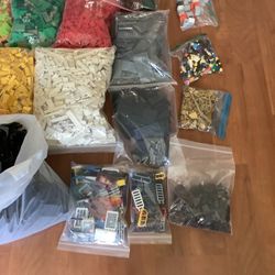 LOT OF LEGOS ALMOST 100 Lbs