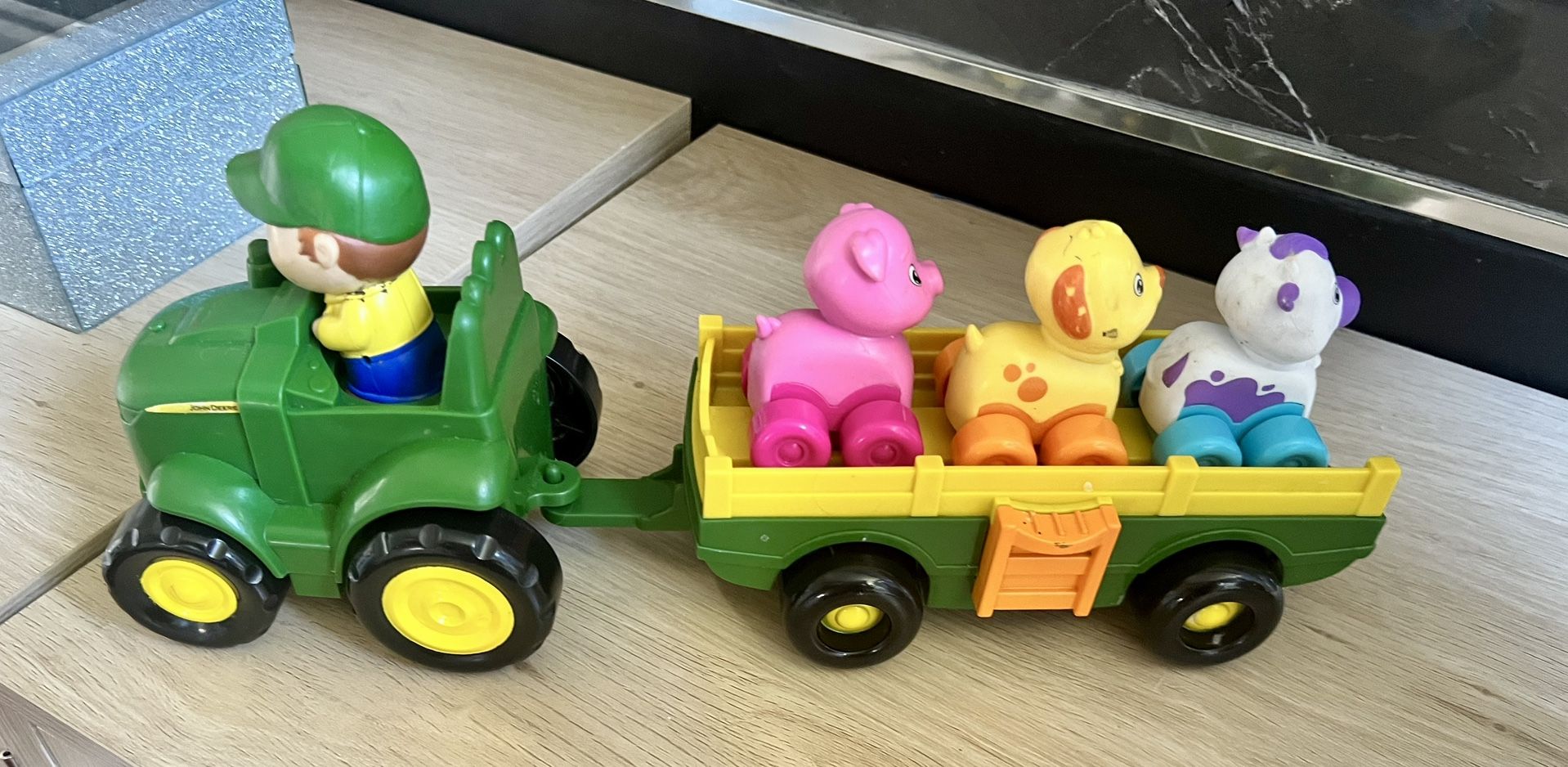 John Deere Animal Sounds Wagon Ride