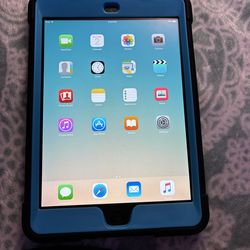 IPad mini 2 read description