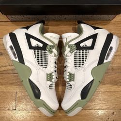 Air Jordan 4 Retro Seafoam