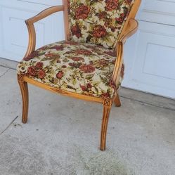 Beautiful Antique Chair!