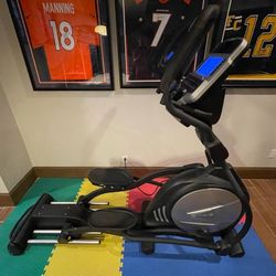 SOLE E95 ELLIPTICAL MACHINE ( LIKE NEW & DELIVERY AVAILABLE TODAY)