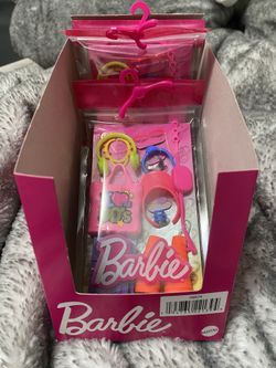 New Barbie I Love the 80's Fashion Storytelling Pack