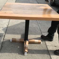 Coustome Table 