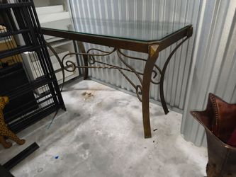 TABLE NICE