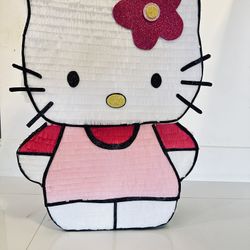 Hello Kitty piñata!
