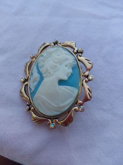 Cameo
