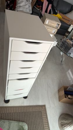 Mueble en blanco 9 gavetas pequeñas
