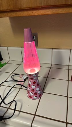 Hello kitty lava lamp