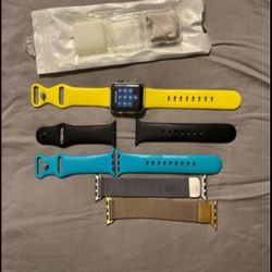 ⌚️38mm APPLE WATCH SERIE 3 + bands + original charger